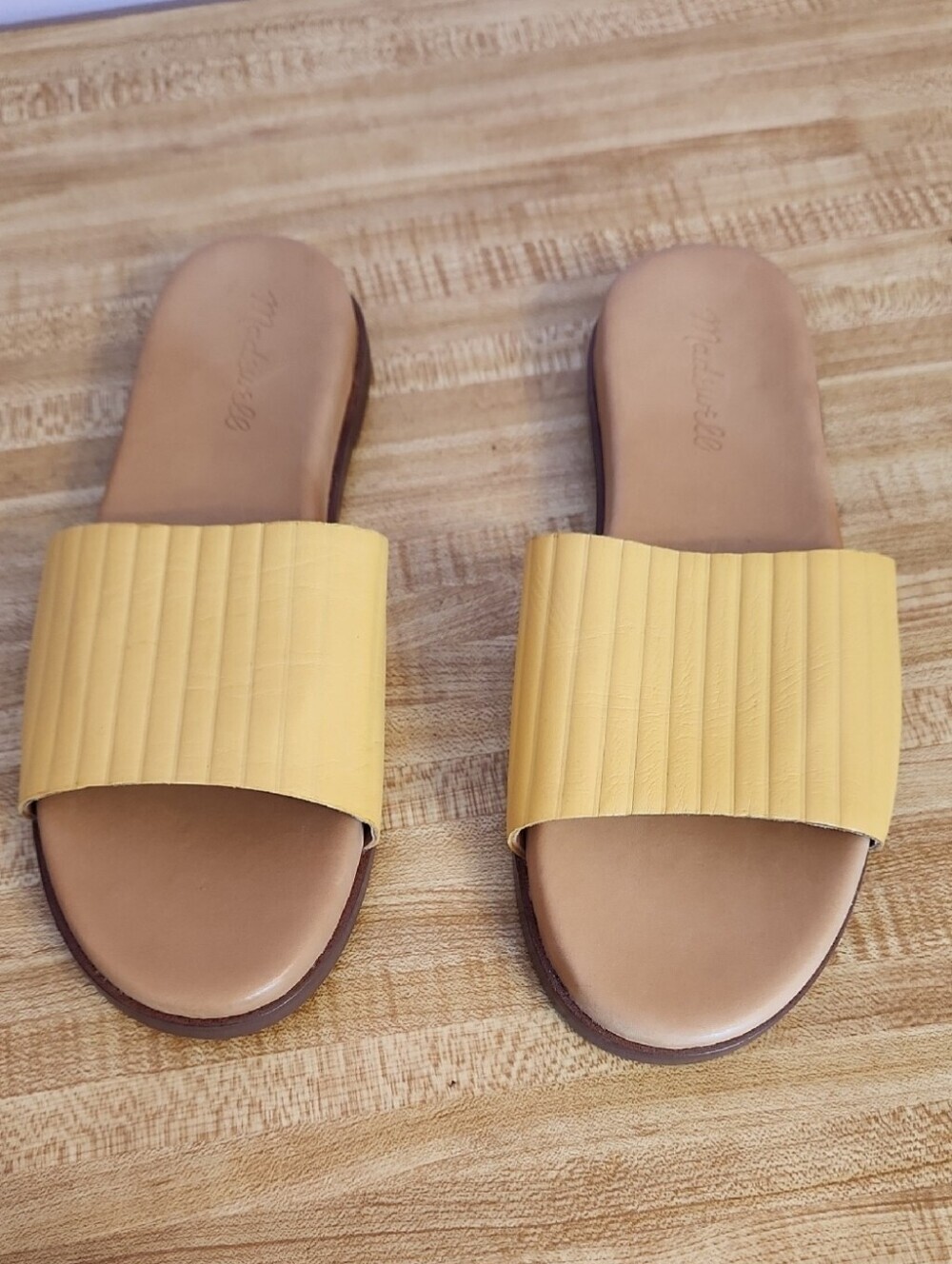 MADEWELL The Louisa Slide Sandals in Embossed Leather, size 7